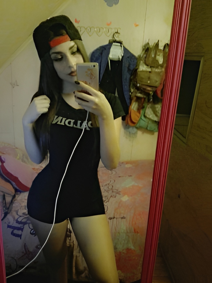 Юхима привлекальеная девушка из Дзержинского цена от 2000 руб