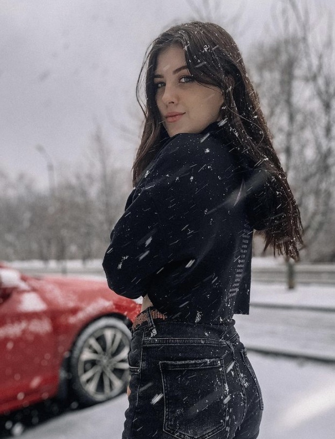 🎥 Таша привлекальеная девушка из Дзержинского цена от 8000 руб