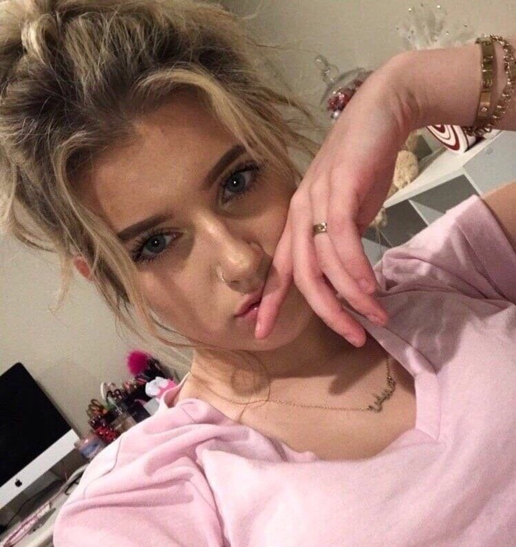 Ольга привлекальеная девушка из Дзержинского цена от 3500 руб