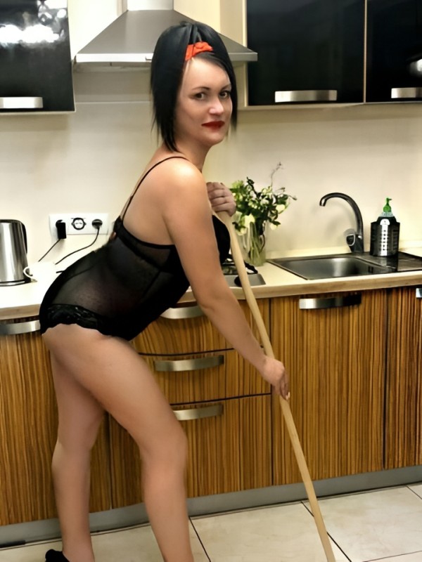 Каролина привлекательная девушка из Дзержинского цена от 2500 руб