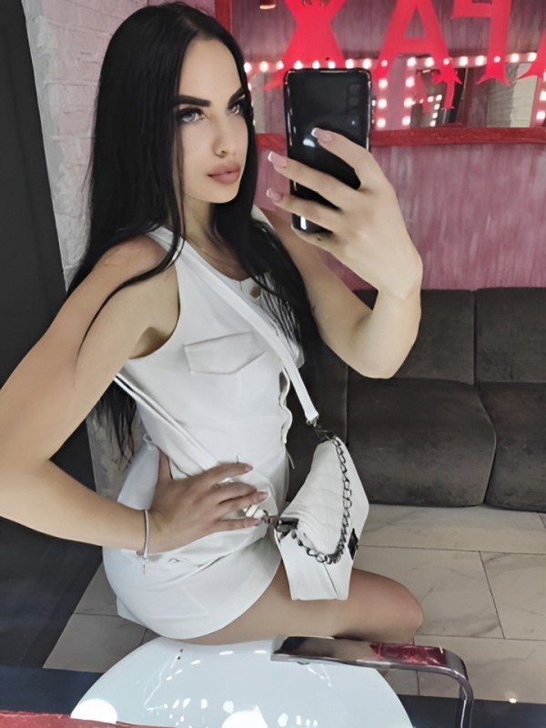 Мелисса привлекательная девушка из Дзержинского цена от 2500 руб