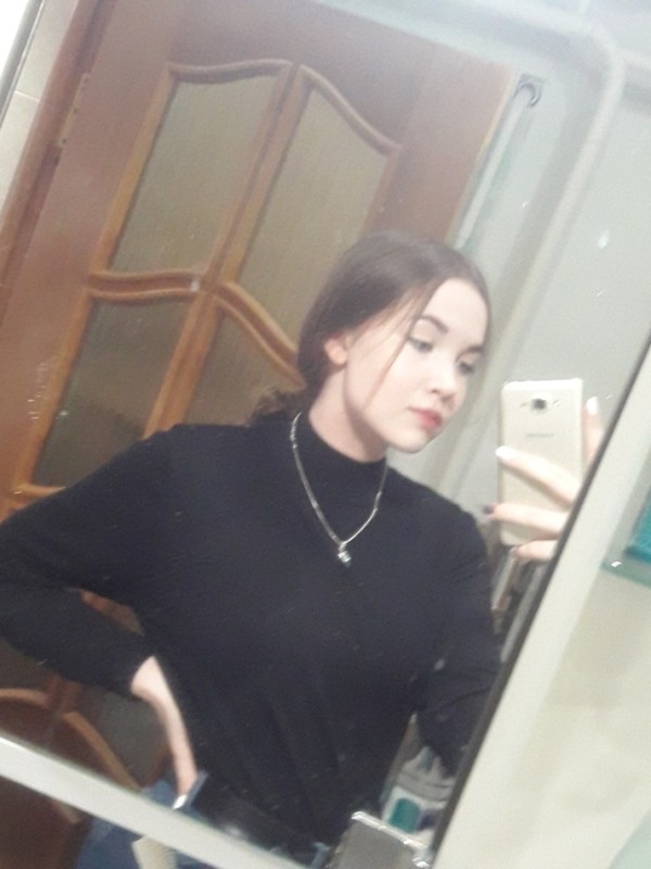 Лиза привлекательная девушка из Дзержинского цена от 3000 руб