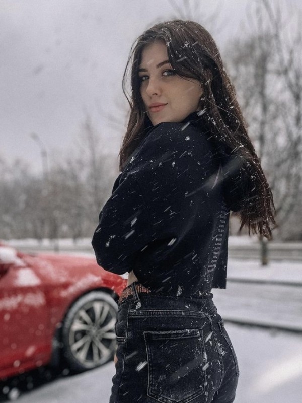 🎥 Таша привлекательная девушка из Дзержинского цена от 8000 руб